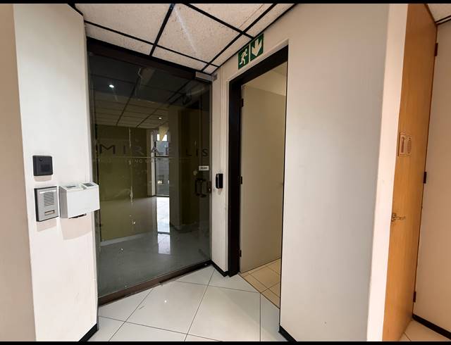 374M² OFFICE TO LET IN ROSEBANK
